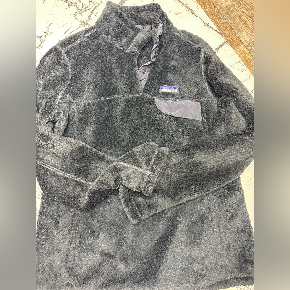 Black Patagonia size Medium